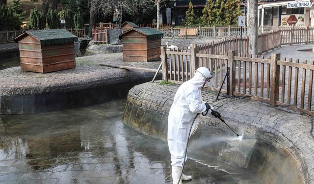 Kuğulupark’ta ozonlu temizlik çalışması