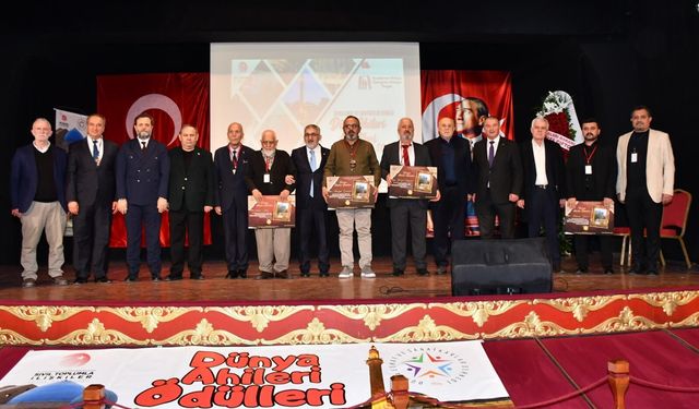 Mamak’ta Ahilik ruhu yaşatıldı, ustalar ödüllendirildi