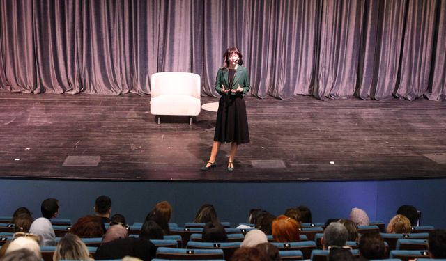 Çankaya’da Kütüphane Haftası’nda “Akademisyen Anne” ile buluşma