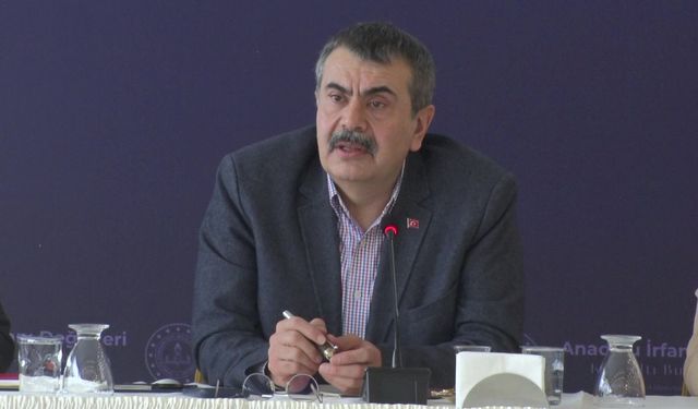 Bakan Tekin: Türkiye’de hedef yasaksız ve kapsayıcı bir demokrasi