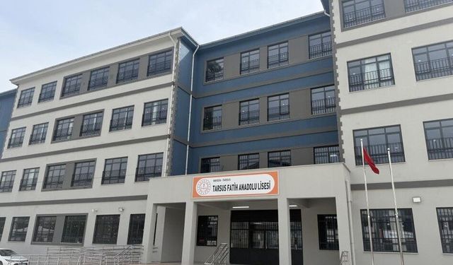 Mersin'de lisede silahlı öğrenci paniği