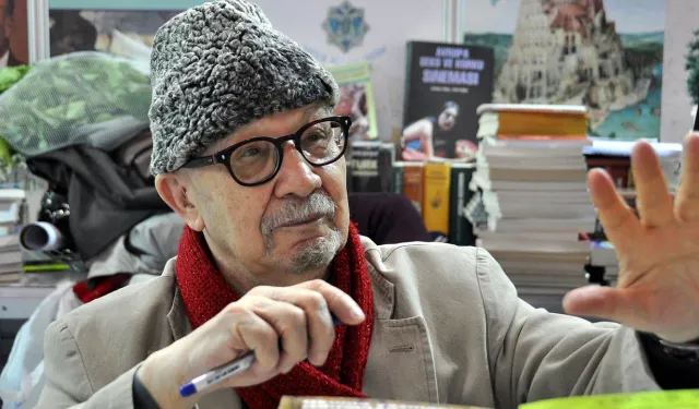 Akademisyen Yalçın Küçük hayatını kaybetti