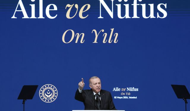 Cumhurbaşkanı Erdoğan: Aile zayıflarsa toplum da zayıflar