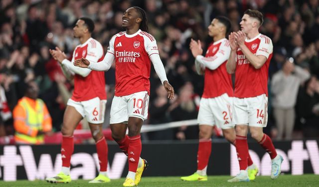 Arsenal 22 yıl sonra Premier Lig şampiyonu