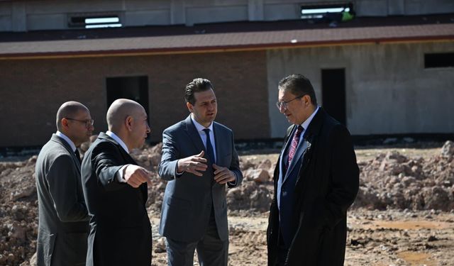 Veysel Tiryaki Altındağ’daki şantiyeleri inceledi