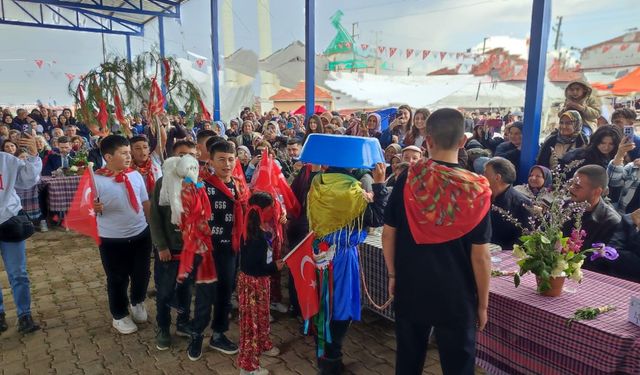 Denizli’de Yağmur Gelini Geleneği yaşatıldı
