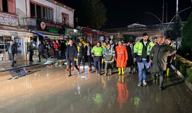 Havza’da sağanak sonrası sel: Okullar tatil edildi