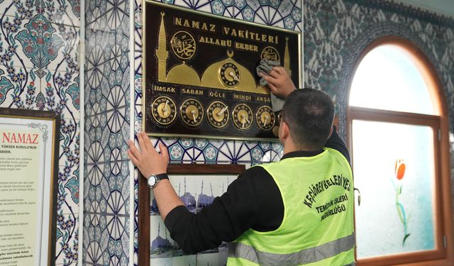 Keçiören’de camiler bayram öncesi temizlendi