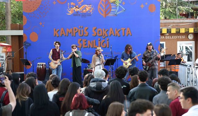 Kuğulupark’ta Kampüs Sokakta Şenliği düzenlendi