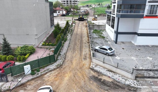 Sincan’da asfalt çalışmaları Saraycık’ta sürüyor