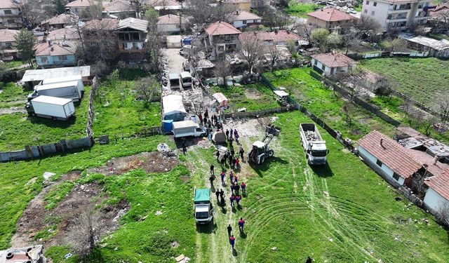 Sincan’da kaçak ahırlara ve atıklara müdahale
