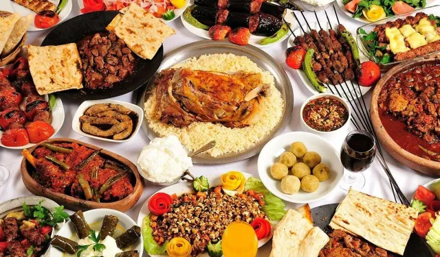 Türk mutfağı telefona yenildi: Fast food alarmı büyüyor