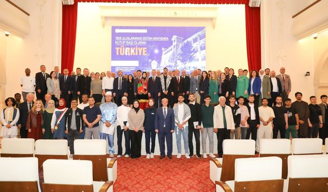 Türkiye’nin küresel rolü Gazi Üniversitesinde konuşuldu