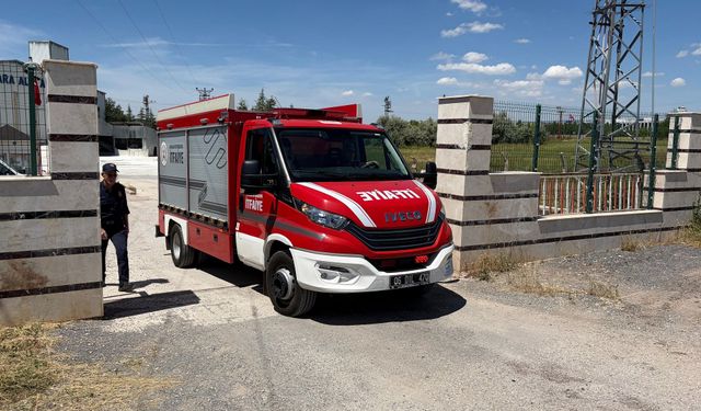 Ankara Gölbaşı'nda fabrika alevlere teslim oldu