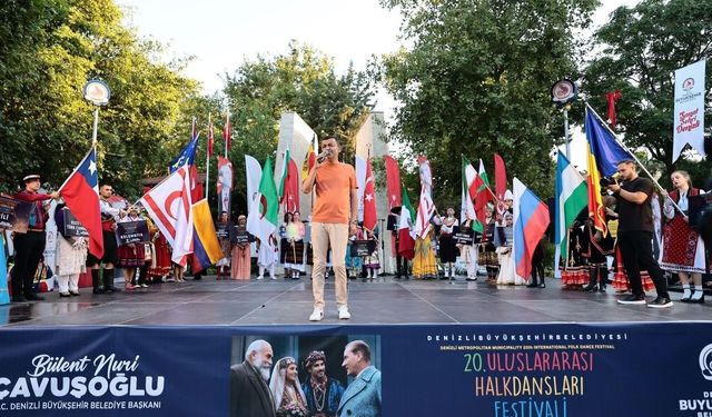20. Uluslararası Halk Dansları Festivali Denizli'de başladı