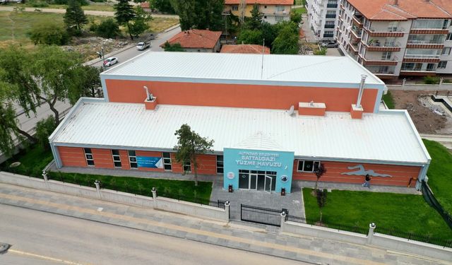 Altındağ’da çocuklar için ücretsiz yüzme kursu başladı