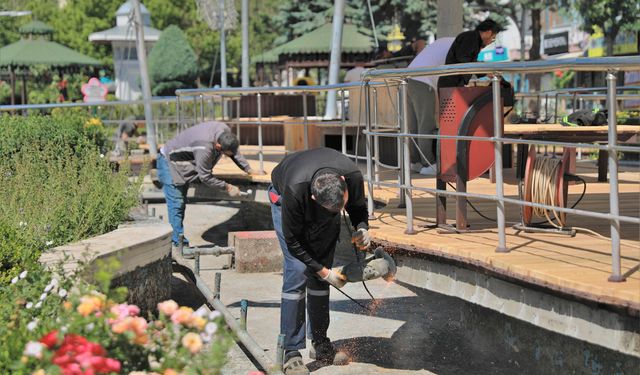 Keçiören’de yeşil alanlar ve parklar yenileniyor