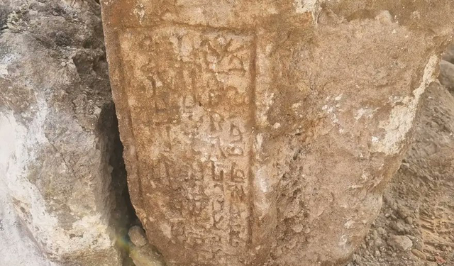 Midyat’ta peyzaj çalışmasında tarihî kitabeler bulundu