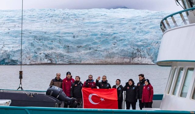 Bakan Kacır, 6’ncı Ulusal Arktik Bilim Seferi’ne katıldı