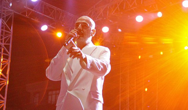 Soner Sarıkabadayı, Çorum'da festival coşkusunu zirveye taşıdı