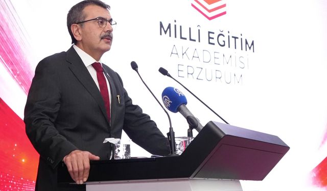 Bakan Yusuf Tekin: Öğretmen yetiştirme sürecini ve müfredatı sürekli güncellemeliyiz