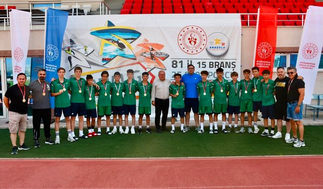 ANALİG Futbol Grup maçlarında finalistler belli oldu