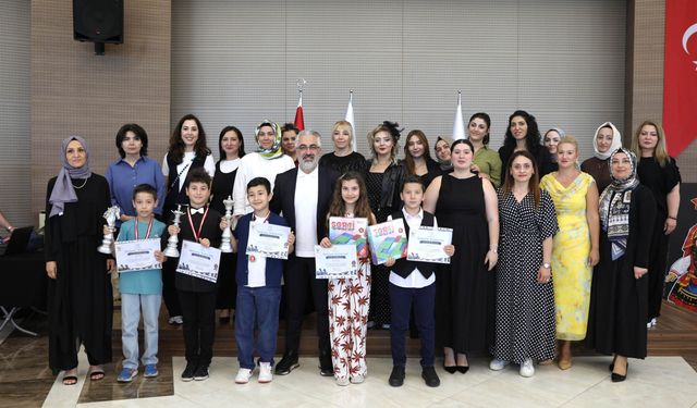 Keçiören'de satranç eğitimi alan öğrenciler ödüllendirildi