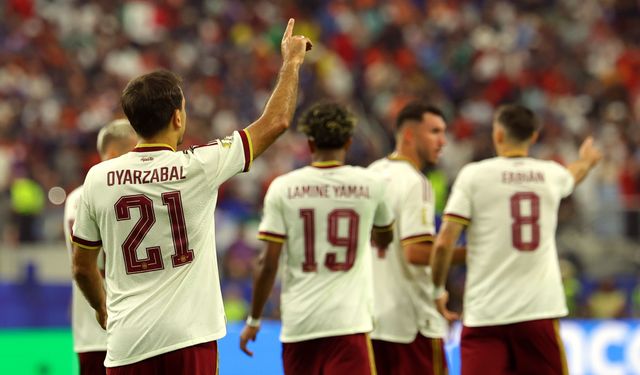 İspanya, Fransa'yı 2 golle geçip finale yükseldi