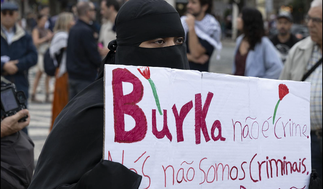 Portekiz’de kamusal alanda yüzü örten giysilere yasak