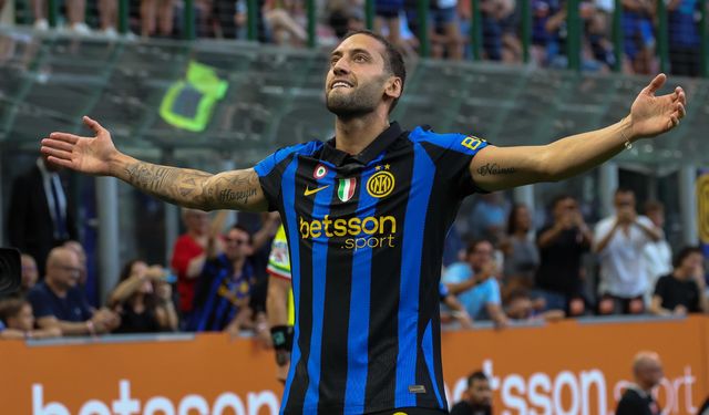 Hakan Çalhanoğlu attı, Inter sezona galibiyetle başladı