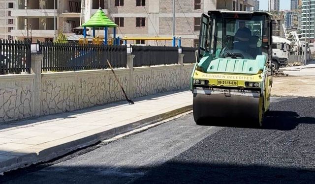Keçiören'de yol ve kaldırımlarda bakım sürüyor