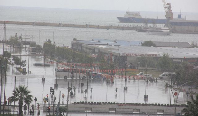 Meteoroloji saat verdi: 3 il için kuvvetli yağış uyarısı