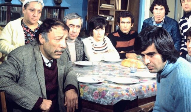 Yeşilçam'ın en sevilen filmi dizi oluyor