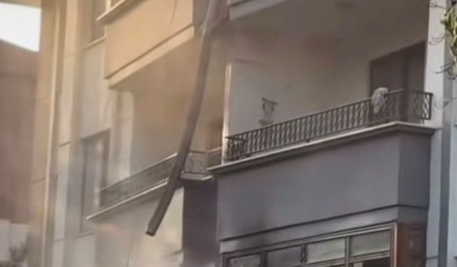Bursa’da şarj istasyonunda yangın: Alevler daireye sıçradı