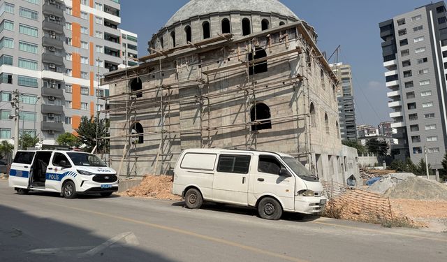 56 yaşındaki gece bekçisi inşaatın merdivenlerinde ölü bulundu