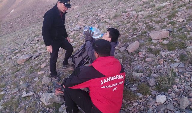Erciyes Dağı’nda mahsur kalan kişi kurtarıldı
