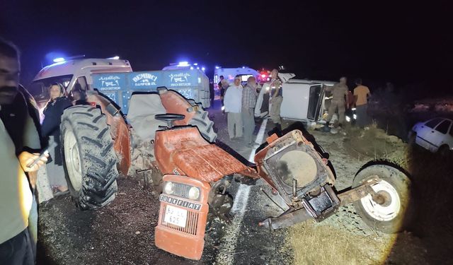 Şanlıurfa’da feci kaza: Traktör ortadan ikiye ayrıldı