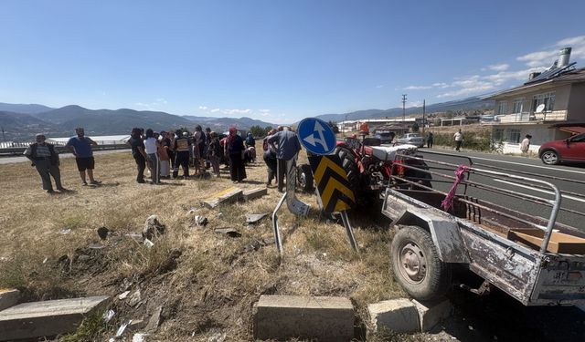 Kastamonu’da traktör ve otomobil kazası: 9 yaralı