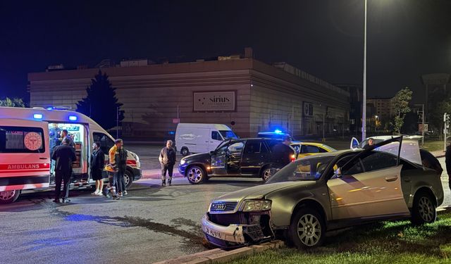 Kayseri’de taksiyle otomobil çarpıştı: 1 yaralı
