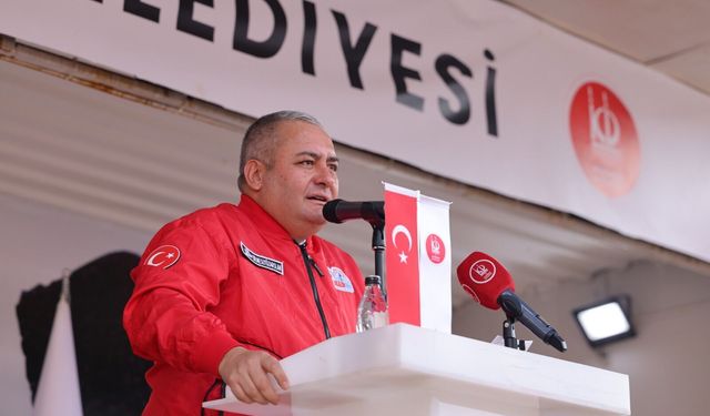 TEKNOMER’de gençler model roketlerini uçurdu