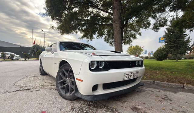 Asgari ücretle çalışıyor, 9 milyonluk otomobile biniyor