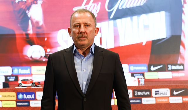 Sergen Yalçın: Artık halkın teknik direktörüyüm