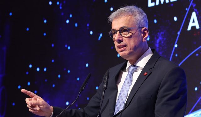 Bakan Memişoğlu'ndan sağlık çalışanlarına yapay zeka ve biyoteknoloji çağrısı