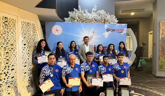 Alaşehirli 10 sporcu milli sporcu belgesi aldı