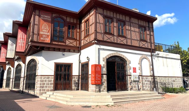 Ankara'nın tarihi bu müzede yaşıyor: Hacı Bayram Veli'nin meşhur hırkası sergileniyor