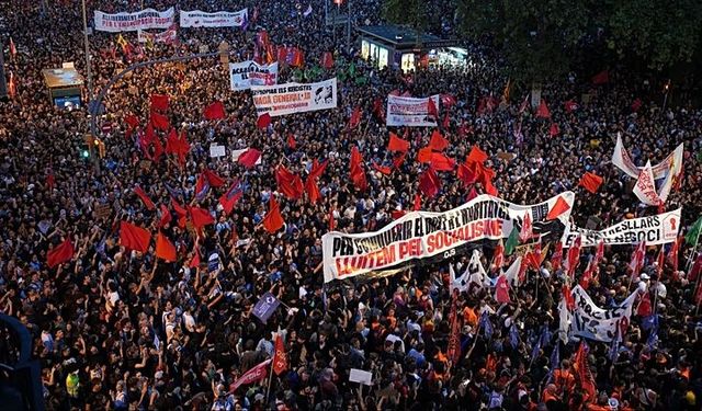 Barcelona’da konut krizi protestosunda olaylar çıktı