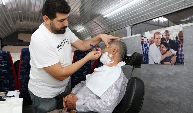 Mersin Büyükşehir'in mobil kuaför hizmeti 40 bin kişiye ulaştı