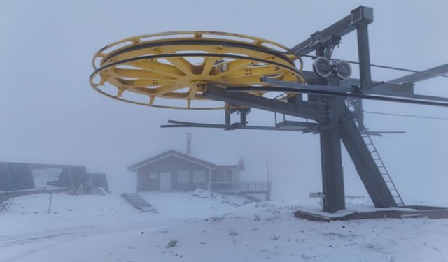 Palandöken’in zirvesinde kar 10 santimetreye ulaştı