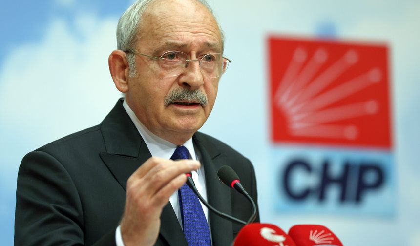 Deniyor ki iktidar depreme hazırlıksız yakalandı. Bunu söyleyenler aslında devletin ne olduğunu bilmiyorlar. Devlet dediğiniz kurum bütün risklere önceden hazırlık yapan kurumdur. Ordumuz niye vardır, savaş çıkarsa ordu harekete geçecek. Ordu savaş karşısında her an hazırdır."