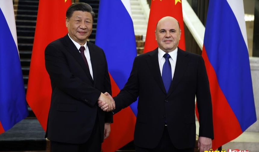 Çin Devlet Başkanı Xi Jinping, Putin'i davet ettiğini duyurdu